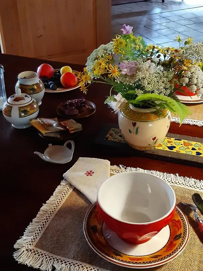 Chez Mialaret Bed & Breakfast Tourniac 0*,  France