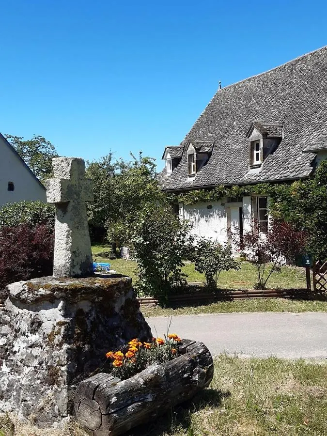 Chez Mialaret Bed & Breakfast Tourniac
